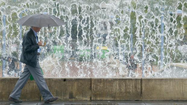 La lluvia será continua hasta la media tarde de este viernes en Córdoba