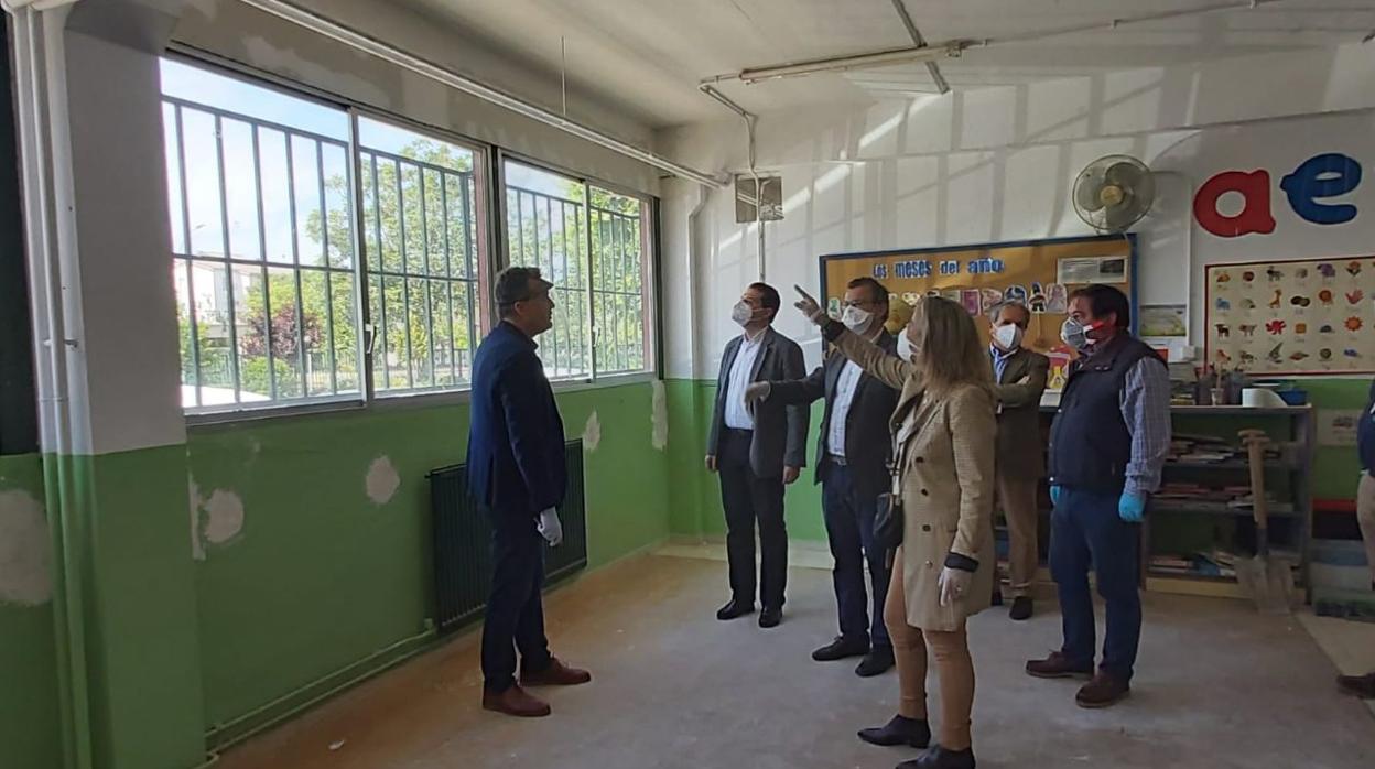 Empiezan las obras de climatización de 19 colegios de Córdoba