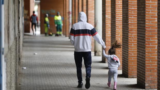 La epidemia por barrios | Moreras, las callles vacías sin poder buscarse la vida