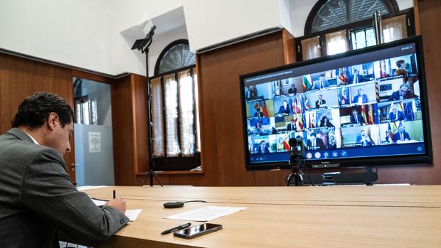 Juanma Moreno: «Lo razonable es que el estado de alarma termine a finales de mayo»