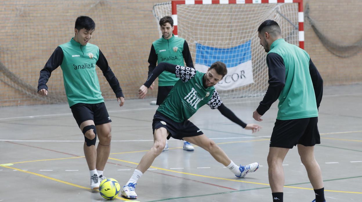 El japonés Shimizu, en un entrenamiento