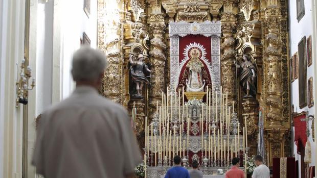 La Policía Local denuncia a cinco personas por una misa de culto a la Virgen de la Cabeza de Rute