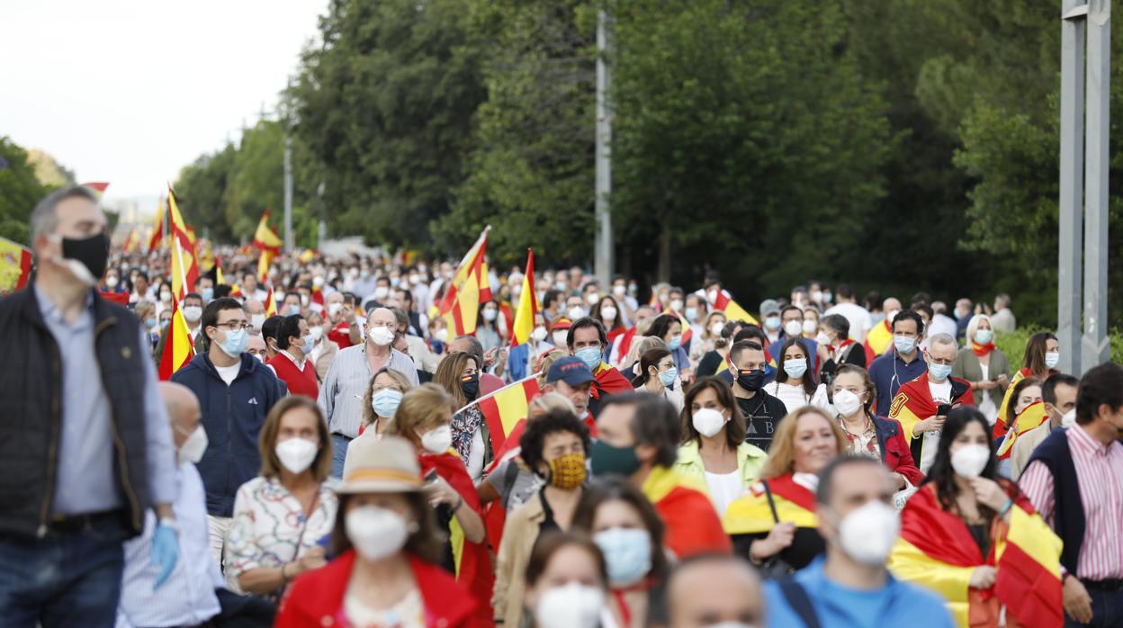 Aspecto que presenta el Vial de Córdoba en la protesta convocada contra Sánchez