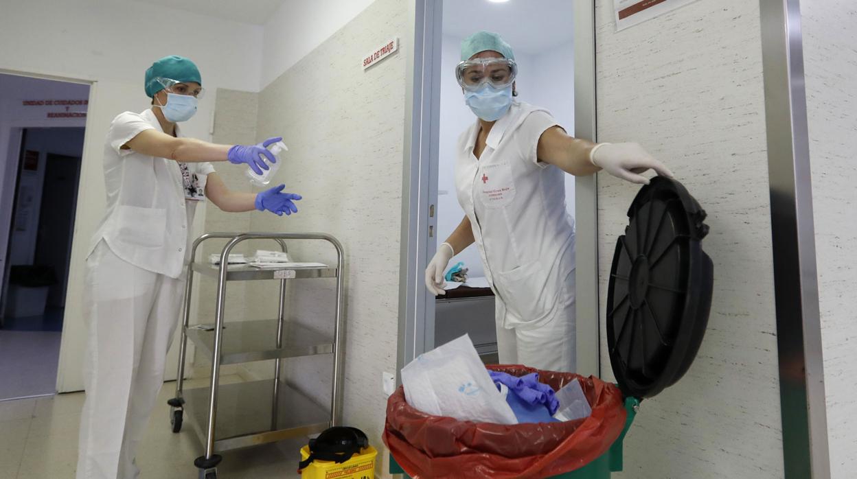 Personal sanitario en un hospital de Córdoba