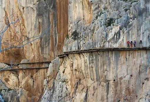 El pasaje de madera se construyó en 1905 para los operarios de la Sociedad Hidroeléctrica del Chorro