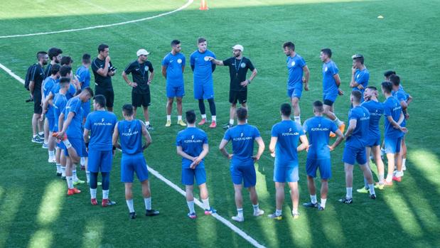 El Ciudad de Lucena comenzará a preparar el reto del ascenso a Segunda B el 8 de junio