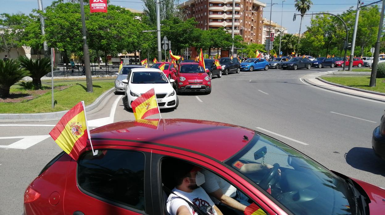 Vehículos participantes en la manifestación de Jaén