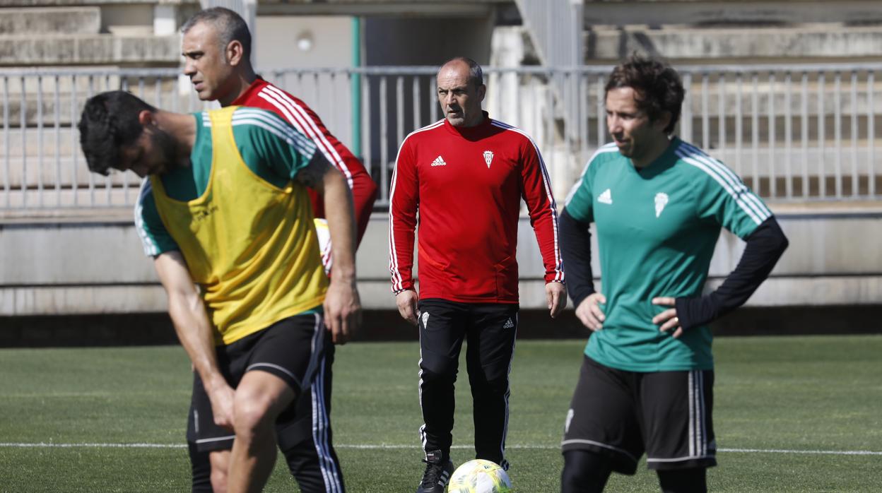 Raúl Cámara, en el primer entrenamiento de Sabas