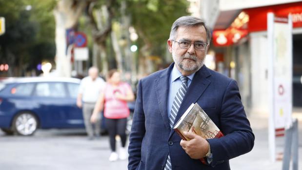 José Calvo Poyato gana el premio de novela histórica Ciudad de Cartagena por «La ruta infinita»