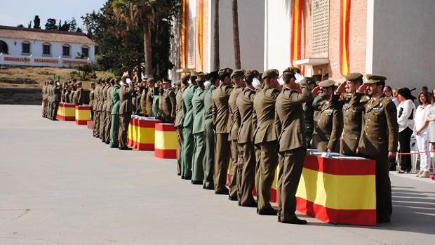 Un militar contagiado de coronavirus y 22 sospechosos aislados en el cuartel de Camposoto, en Cádiz