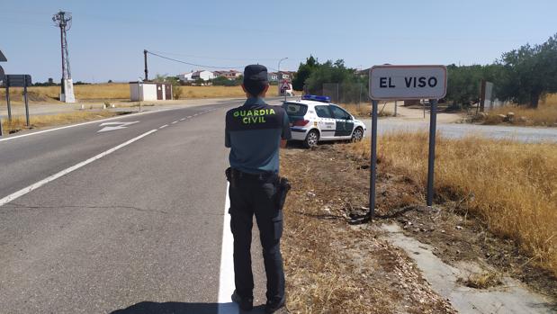 Denuncian a una veintena de jóvenes por saltarse el estado de alarma y celebrar una fiesta multitudinaria en El Viso