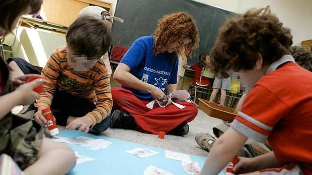 Imbroda insiste: La vuelta a clase en Andalucía será «con normalidad y recursos adicionales» pese al coronavirus