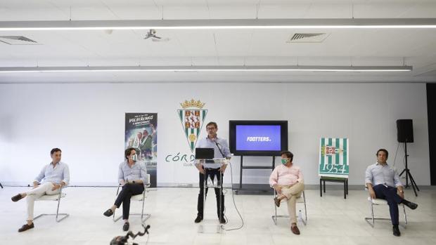 El Córdoba CF inicia el próximo lunes su campaña de abonos de forma presencial en El Arcángel