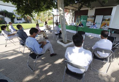 Un momento de la asamblea de Asaja celebrada este martes