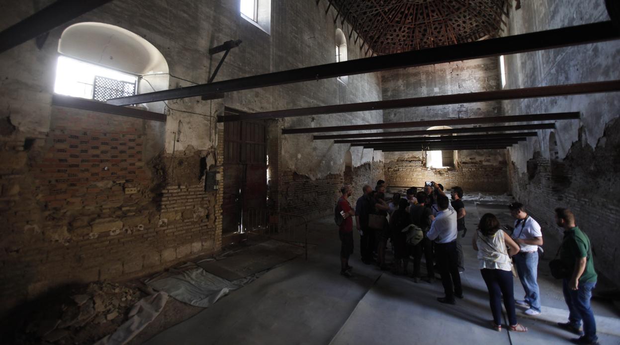 Interior de la iglesia de Regina