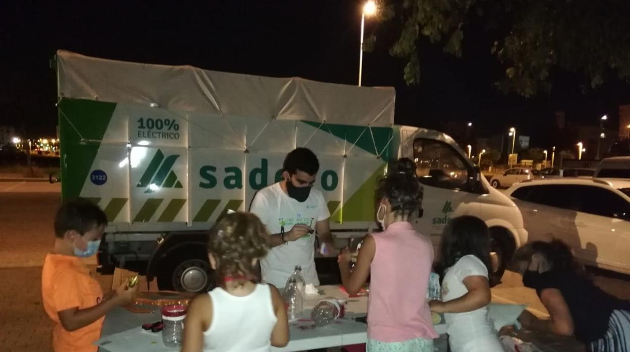 Taller de reciclaje de Sadeco en El Arenal