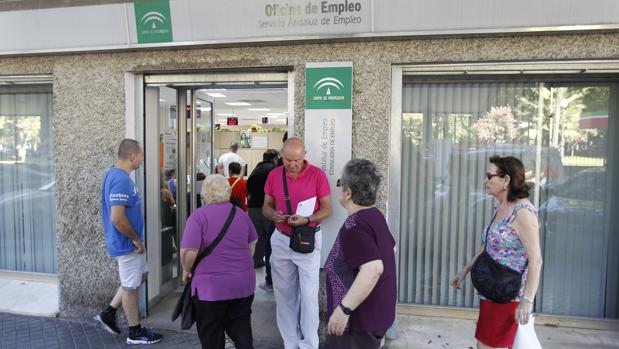 La ciudad de Córdoba cierra junio con 124.542 ocupados, un 4,4% menos que un año antes