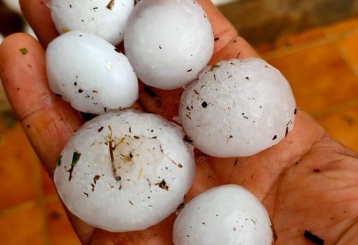 La granizada también hizo acto de presencia en Los Pedroches