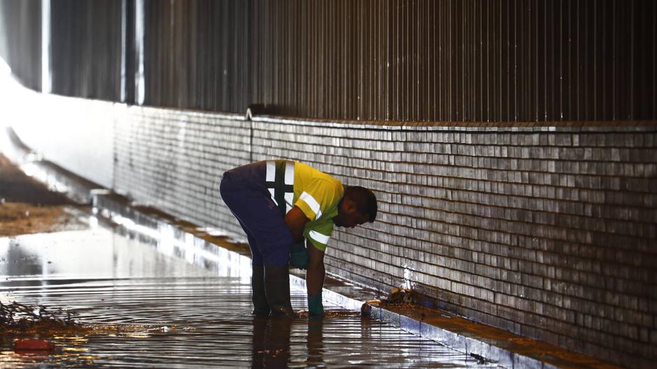 La Policía Local de Córdoba atiende 70 emergencias y los Bomberos otras 120 por la lluvia