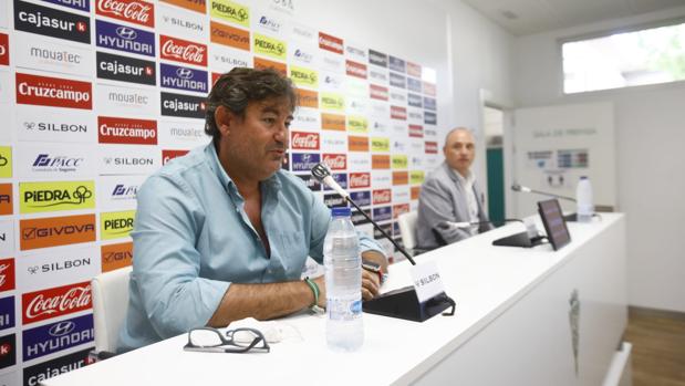 Córdoba CF | González Calvo, sobre las negociaciones con Azaveco: «El dinero es el principal escollo»