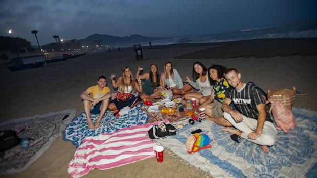 El botellón, una peligrosa puerta de entrada al coronavirus en Andalucía
