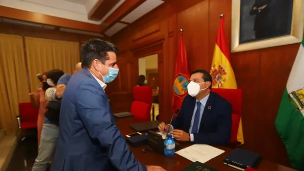 El Pleno censura la entrega del superávit de Córdoba al Gobierno central