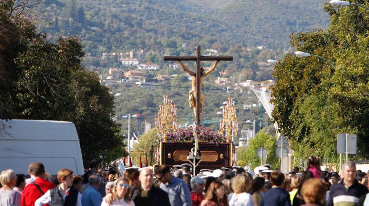 El Cristo de las Lágrimas por las calles del Figueroa