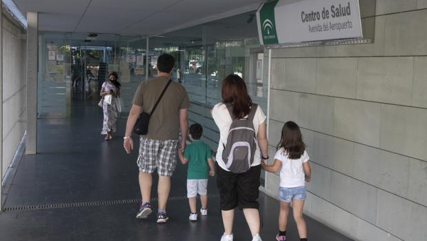 La Sociedad de Medicina de Familia aboga por la atención telefónica sin demoras
