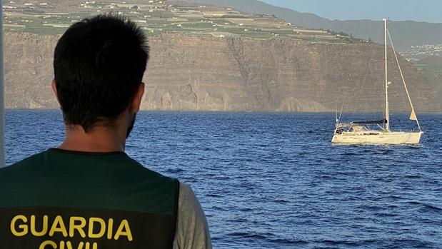 Incautan en Canarias una tonelada de cocaína en un velero al que la Guardia Civil seguía desde Almería