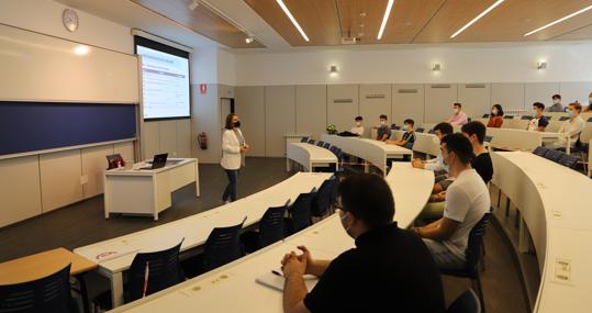 Una clase de la Loyola durante la jornada de ayer