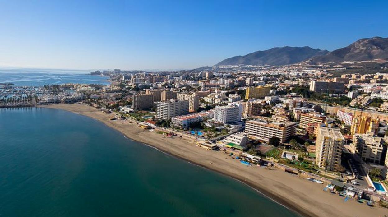 Los servicios sanitarios no han podido hacer nada por salvar la vida del hombre, que se bañaba en una playa de Torremolinos