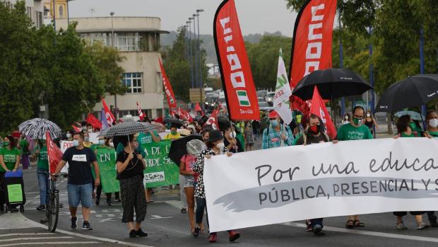 La huelga del profesorado se queda en el 7,1% en colegios e institutos de Andalucía