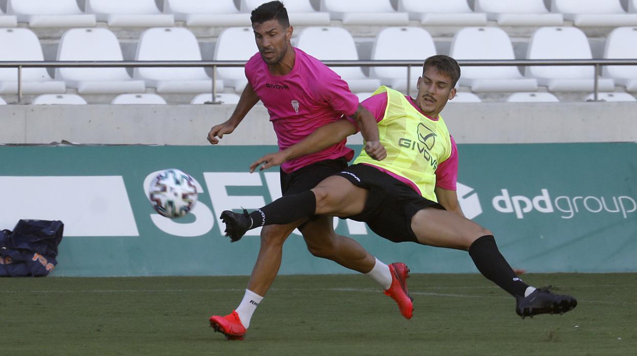 El delantero del Córdoba CF Willy, en El Arcángel