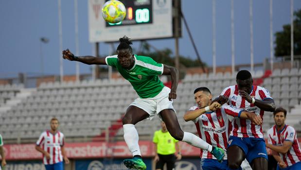 El Córdoba CF golea (1-4) al Algeciras y demuestra que también tiene mucha pegada