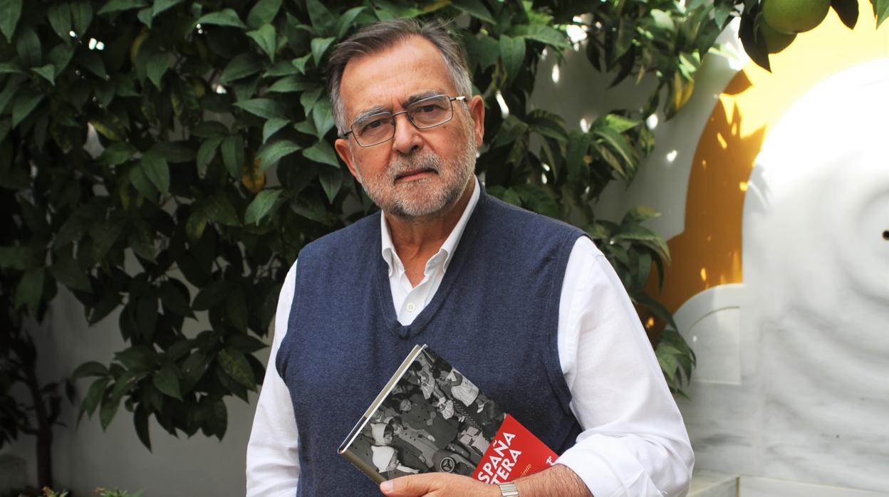 José Calvo Poyato, con su libro «La España austera»