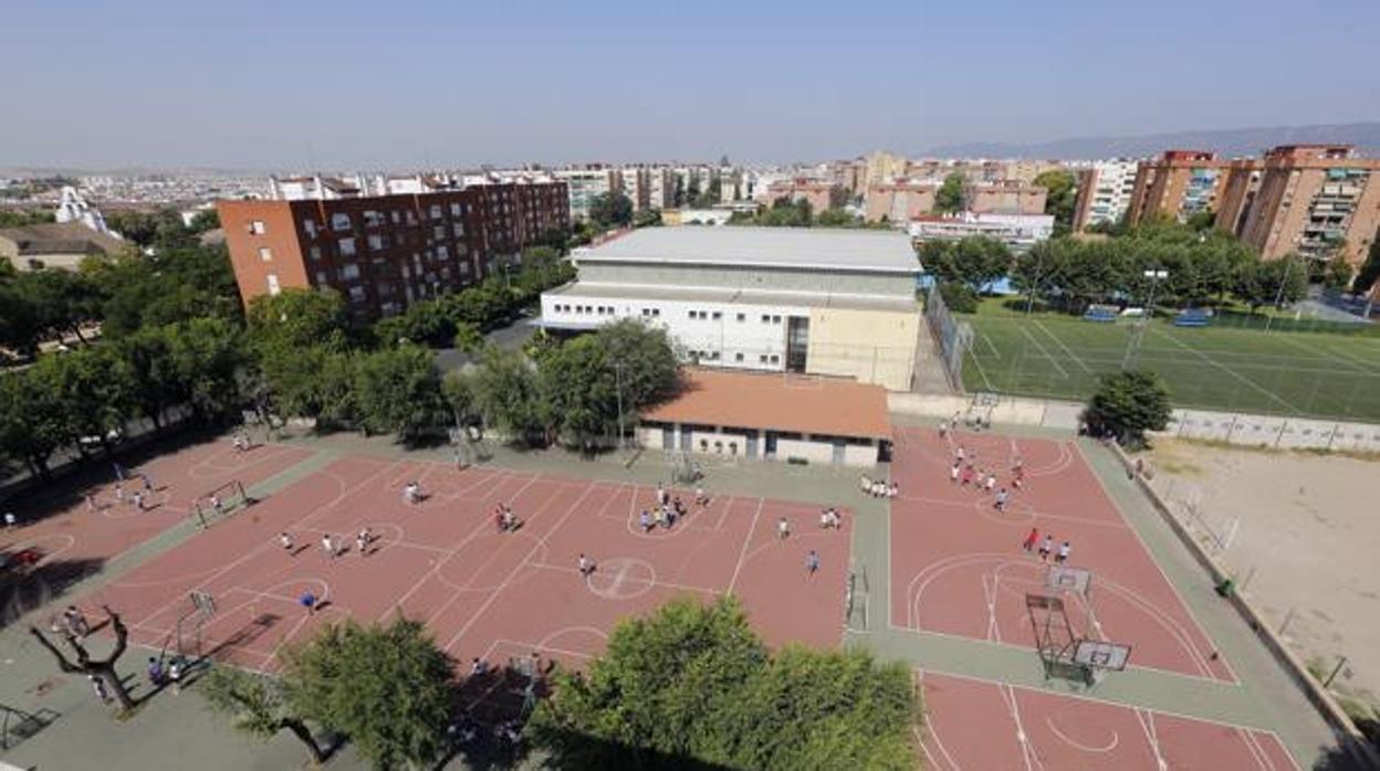 Las dos aulas del colegio Cervantes en cuarentena preventiva volverán a las clases presenciales esta semana