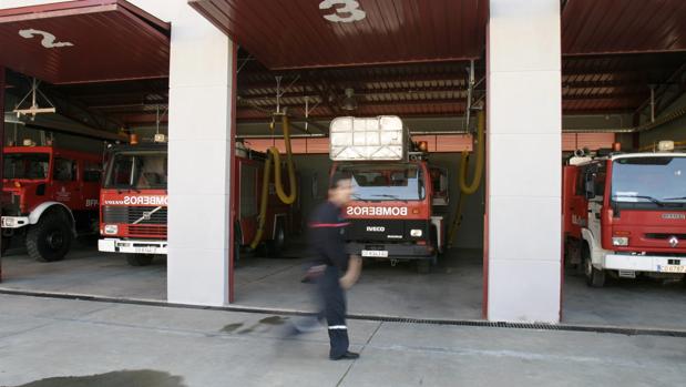 Desinfectado el parque de El Granadal por el positivo de un bombero de Córdoba en Covid-19