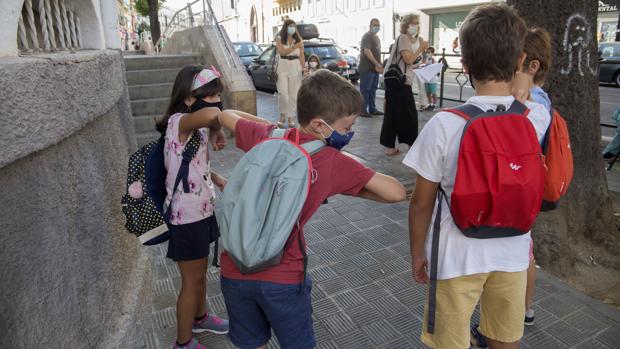 Los niños cumplen un mes en clase con un 92% de centros libres de coronavirus en Andalucía