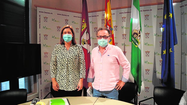 La alcaldesa de Baena afirma que «no hay razón alguna para presentar una moción de censura»