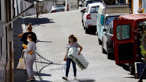 Arranca el confinamiento de Almodóvar del Río, a la espera que el juzgado ratifique las medidas de la Junta