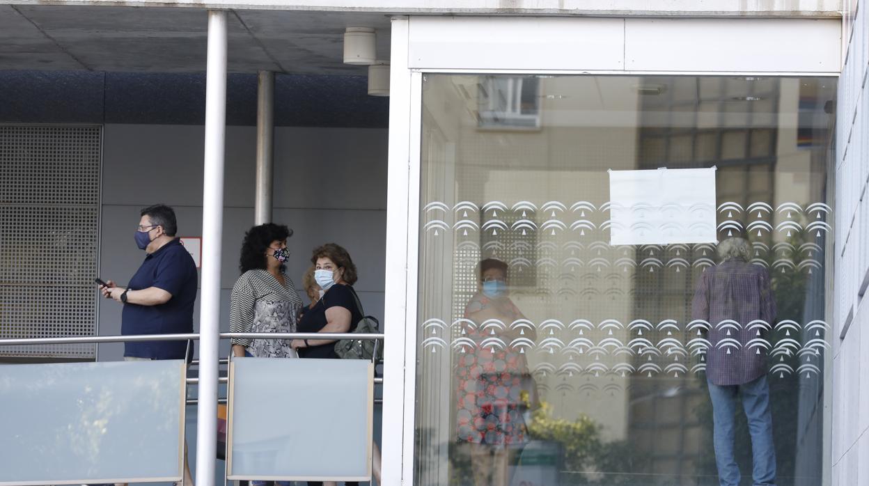 Pacientes en un centro de aslud de Córdoba