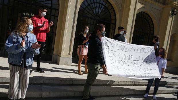 El cierre de la Universidad de Granada se reduce a diez días desde este jueves