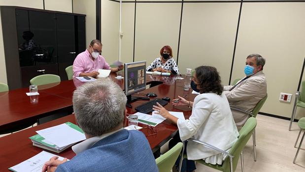 Multas de 3.000 a 60.000 euros para los positivos por Covid que no guarden cuarentena en Andalucía