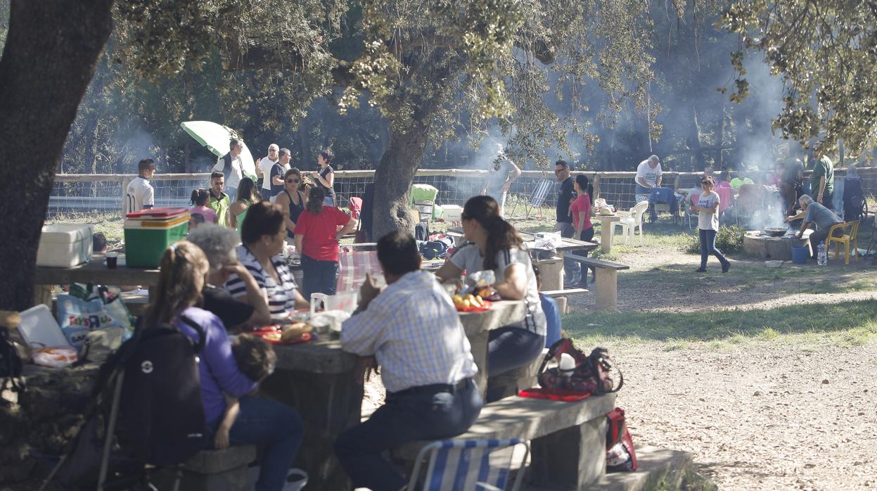 Este año no se permitirán los peroles multitudinarios