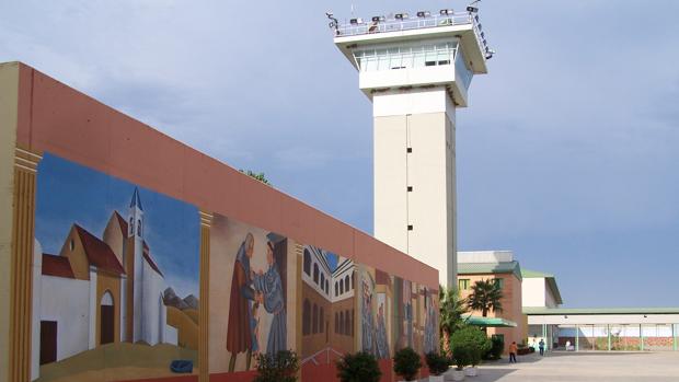 Alertan de «hacinamiento» y aumento de conflictos en la cárcel de Huelva por unas obras en plena pandemia