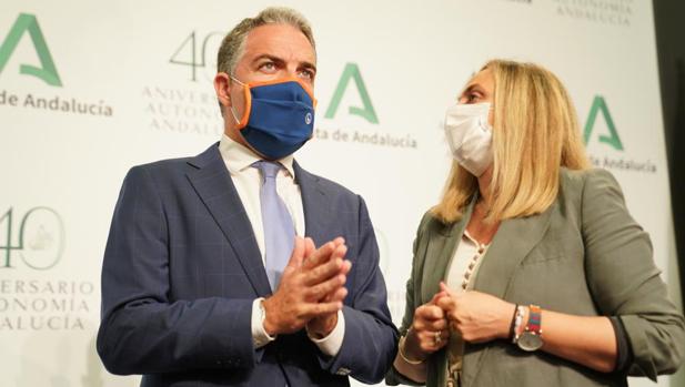 La Junta de Andalucía alerta sobre la «ola agresiva» y el fuerte incremento de hospitalizaciones