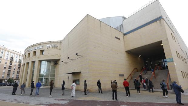 Cribado masivo en Córdoba | La mitad de los cordobeses convocados acude a Vista Alegre