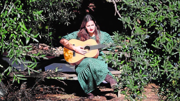 Esperanza Delgado, cantante de Córdoba: «No puedo hacer otra cosa sin morirme de pena»