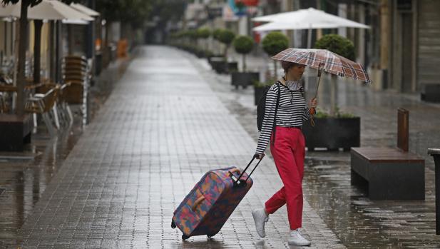 Más lluvia este jueves y temperaturas sin cambios