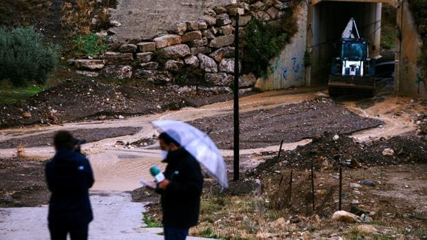 Seis carreteras secundarias de Sevilla y Málaga siguen cerradas a causa del temporal